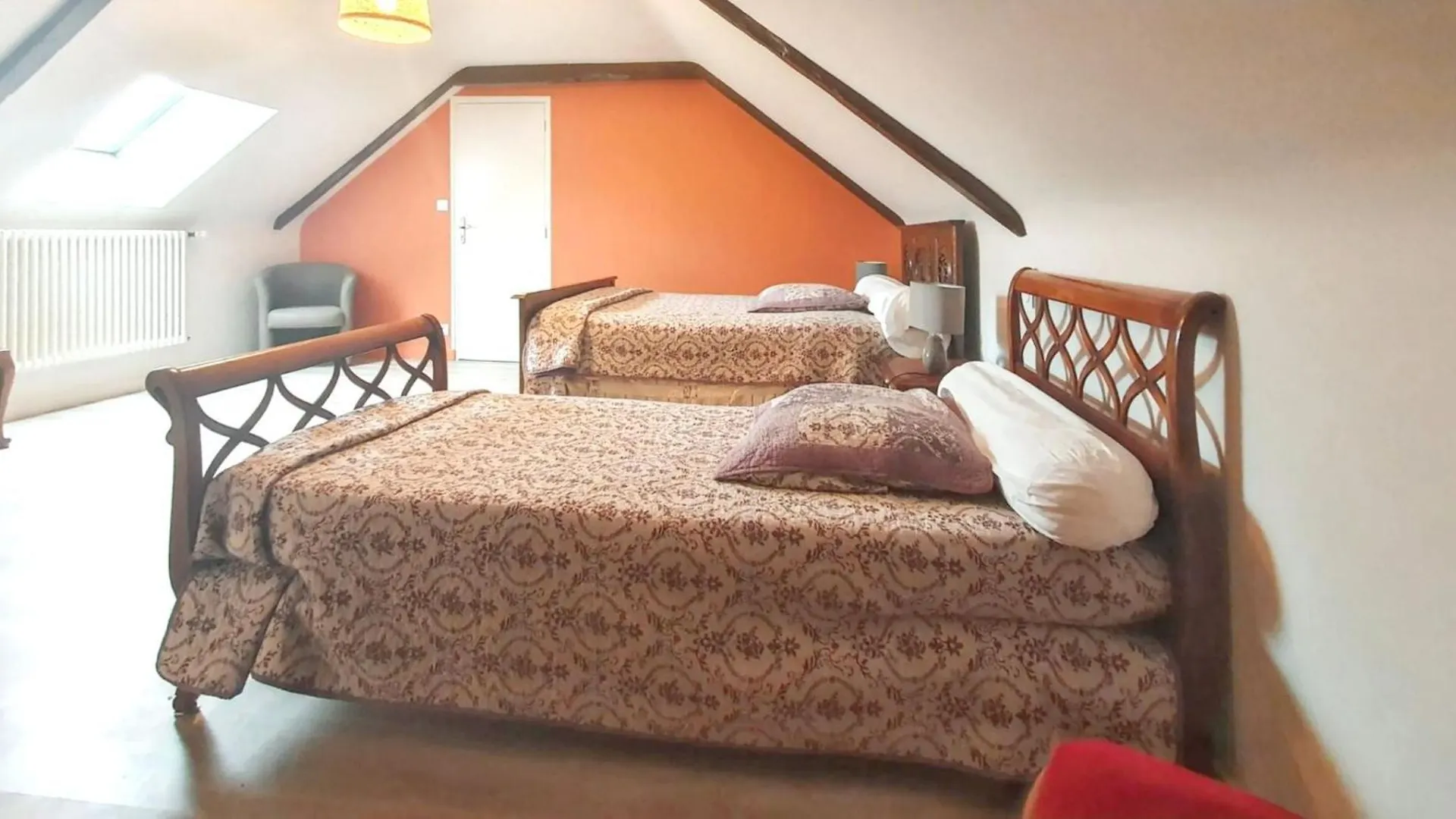 Hébergement de vacances Maison De Charme A Le Mene Avec Jardin Collinée